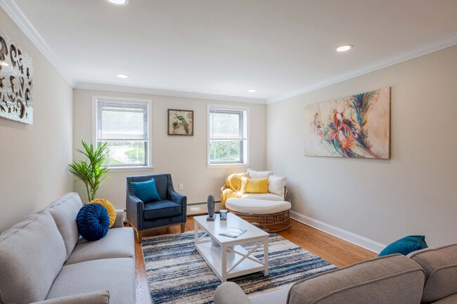 Englewood Village, LLC in Englewood, NJ - Building Photo - Building Photo