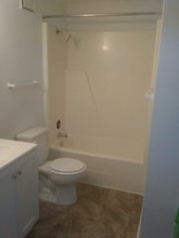 1411 W High St in Lima, OH - Building Photo - Building Photo