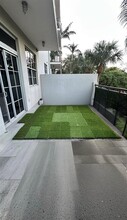 410 NW 1st Ave, Unit 203 in Fort Lauderdale, FL - Building Photo - Building Photo