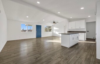 2869 B St in Rosamond, CA - Building Photo - Building Photo
