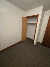 603 W Monroe St in Mankato, KS - Building Photo - Building Photo