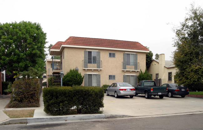 1032 Beryl St in San Diego, CA - Foto de edificio - Building Photo