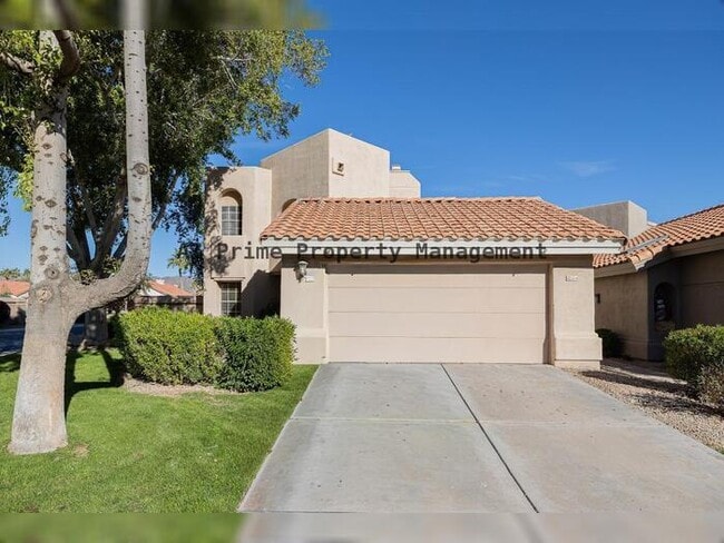 property at 3234 E Ashurst Dr