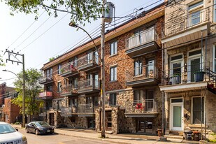 Helene in Montréal, QC - Building Photo