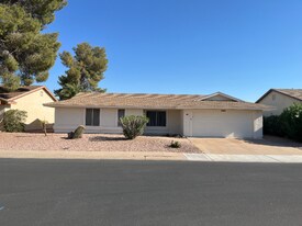 735 Leisure World in Mesa, AZ - Building Photo