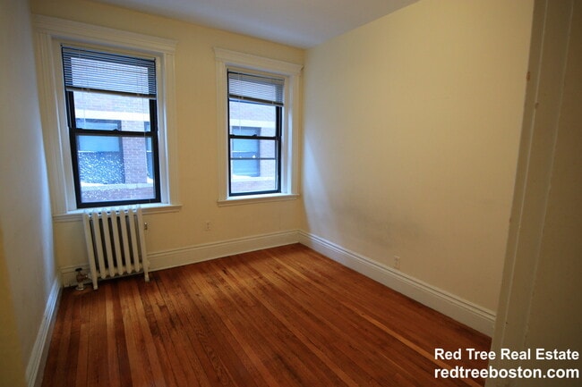 property at 27 Park Dr