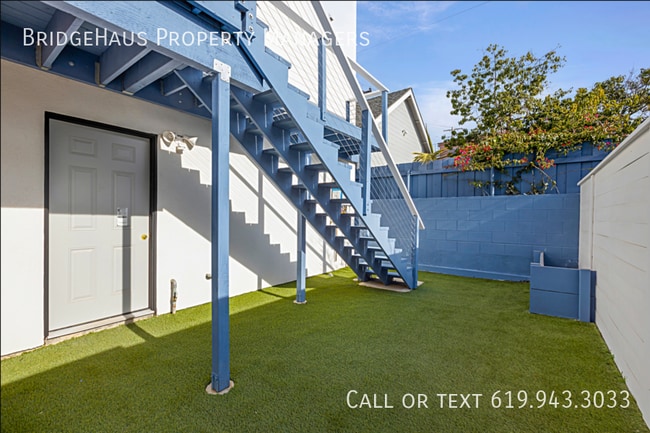 4656 Santa Monica Ave in San Diego, CA - Building Photo - Building Photo