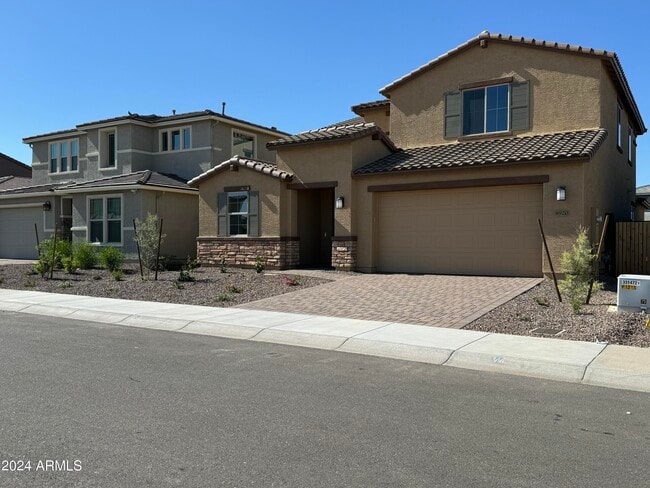 property at 8920 W Denton Ln