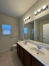 2400 Lohani Ln in Fort Worth, TX - Building Photo - Building Photo