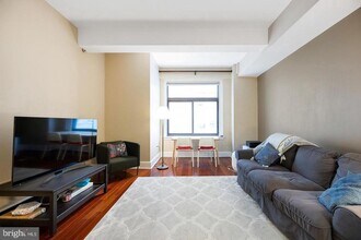 1500 Chestnut St in Philadelphia, PA - Building Photo - Building Photo