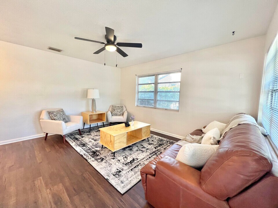 704 20th Ave W in Bradenton, FL - Building Photo