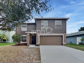 2050 Harcourt Pl in Odessa, FL - Building Photo