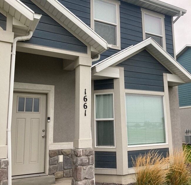 property at 1661 E Talon Way
