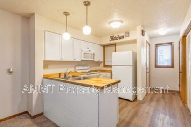 property at 808 Westwinds Dr