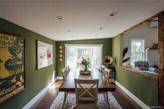 2 Locust St in Chatham, NY - Building Photo - Building Photo