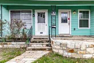 3402 W Travis St in San Antonio, TX - Building Photo - Building Photo