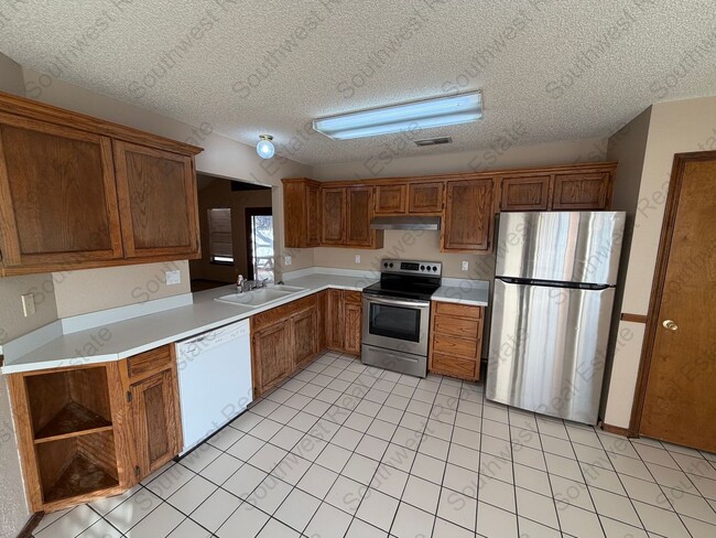 1601 Bosc Ct in Clovis, NM - Building Photo - Building Photo