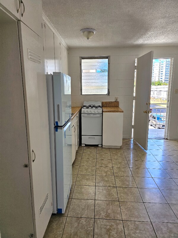 809 Kinau St-Unit -9 in Honolulu, HI - Foto de edificio - Building Photo