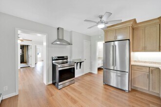 9 Olive St in Windsor Locks, CT - Building Photo - Building Photo