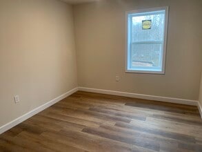 9218 Cooks Point Ct in Lanham, MD - Foto de edificio - Building Photo