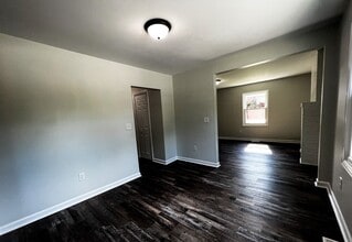 1101 Pershing St in High Point, NC - Building Photo - Building Photo