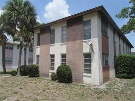 463 76th Ave N in St. Petersburg, FL - Building Photo