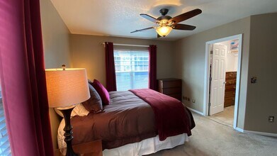 3353 SE Midvale Dr in Corvallis, OR - Building Photo - Building Photo