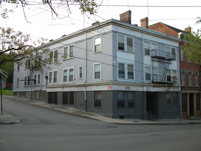 2274 Vine St in Cincinnati, OH - Building Photo - Building Photo