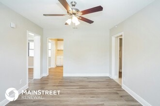 832 Bethune Dr in Orlando, FL - Building Photo - Building Photo