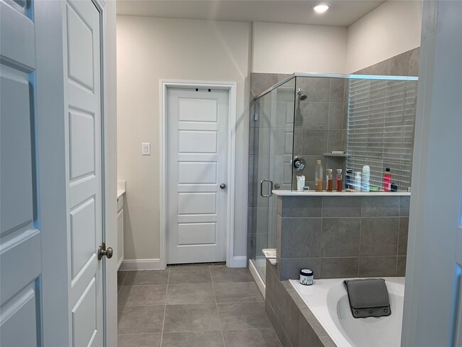 property at 4326 Pale Fox Ln