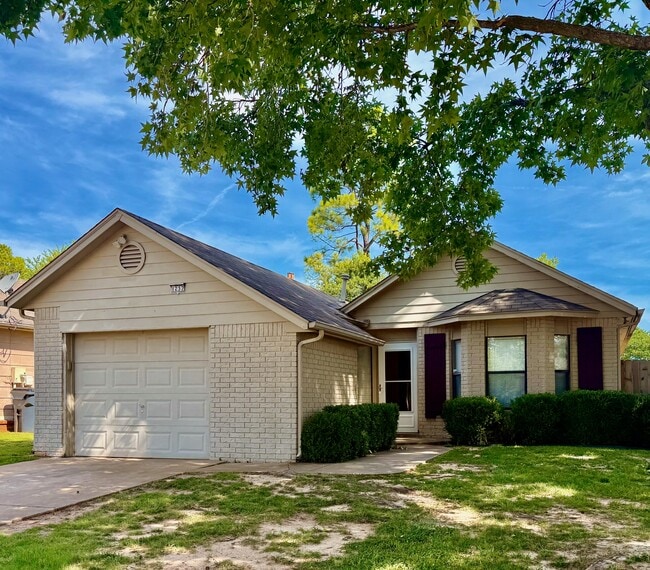 property at 1237 W 112th St