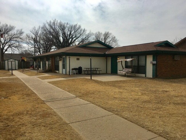 Candletree Apartments in Kiowa, KS - Building Photo - Building Photo