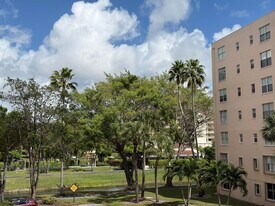 14575 Bonaire Blvd in Delray Beach, FL - Building Photo