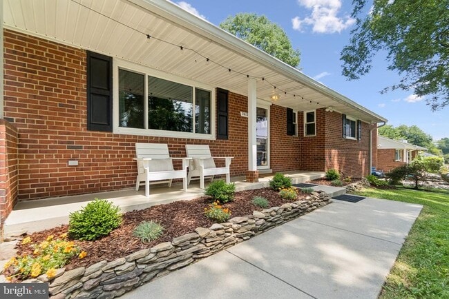 property at 7412 Farnum St