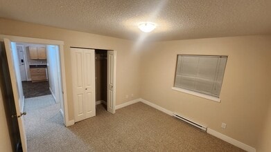 2262 Ashlee Rd in Nanaimo, BC - Building Photo - Building Photo