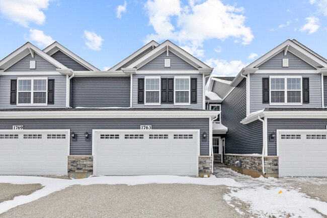 1763 Baler Ave in Aurora, IL - Building Photo - Building Photo