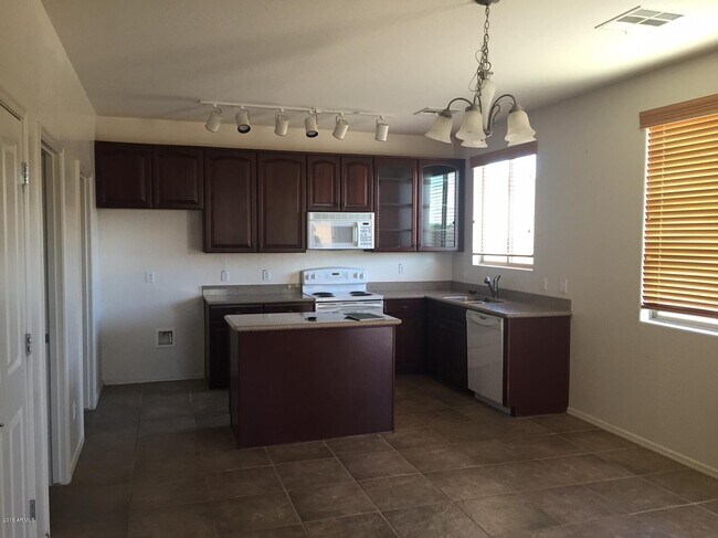 14843 N 174th Ave in Surprise, AZ - Building Photo - Building Photo