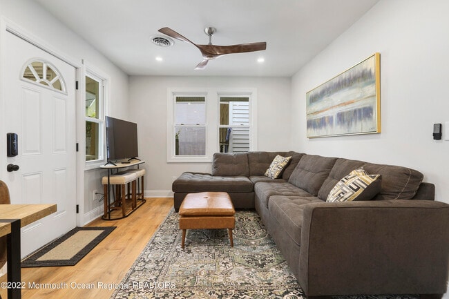 110 11th Ave-Unit -Rear West in Belmar, NJ - Building Photo - Building Photo