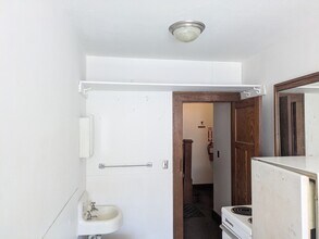 235 Main St, Unit #5 in Moville, IA - Foto de edificio - Building Photo