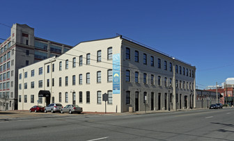 Lofts and Upper Lofts at Canal Walk III Apartments