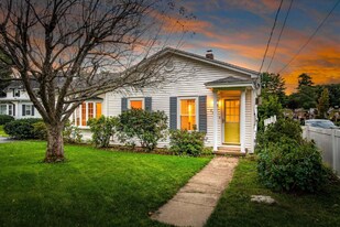 87 Lenox Ave in Manchester, NH - Building Photo