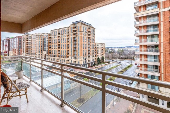 3600 S Glebe Rd in Arlington, VA - Building Photo - Building Photo