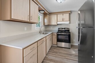 827 Williston Ave in Waterloo, IA - Building Photo - Building Photo