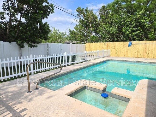 4323 Darlington Rd in Holiday, FL - Building Photo - Building Photo