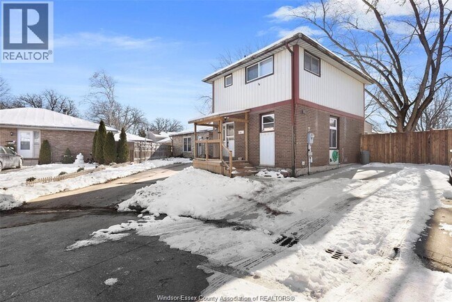 1203 Cottage Pl in Windsor, ON - Building Photo - Building Photo