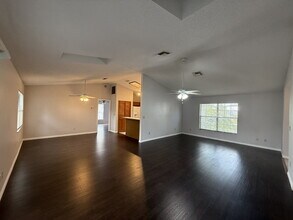 1329 Woodlake Cir in St. Cloud, FL - Building Photo - Building Photo