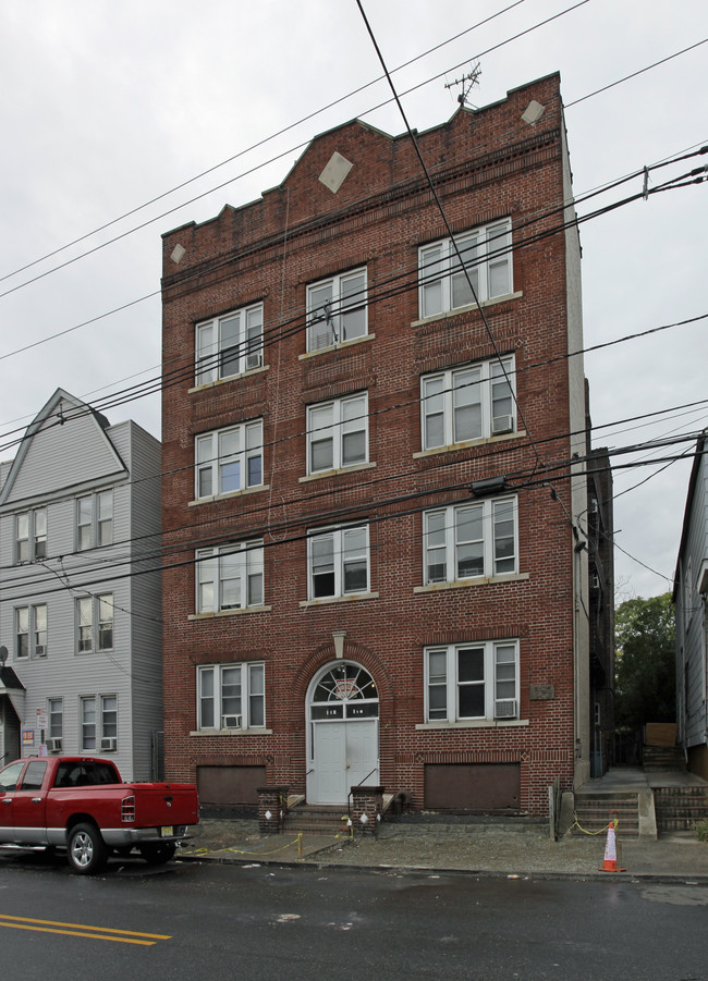 185 Garfield Ave in Jersey City, NJ - Building Photo - Building Photo