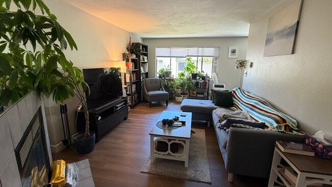 property at 1624 201st Pl SE