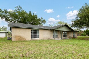 4800 Mile 6 Rd in McAllen, TX - Building Photo