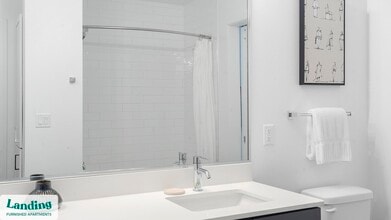 5511 Caprock Smt Dr, Unit 4104 in Bee Cave, TX - Foto de edificio - Building Photo